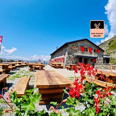 Cabane Bella-Tola Saint-Luc Exterior photo